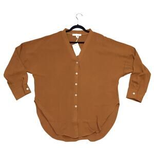 HDYWT Essential Button Down V-Neck Scoop Hem Flowy Shirt L/XL -NWT